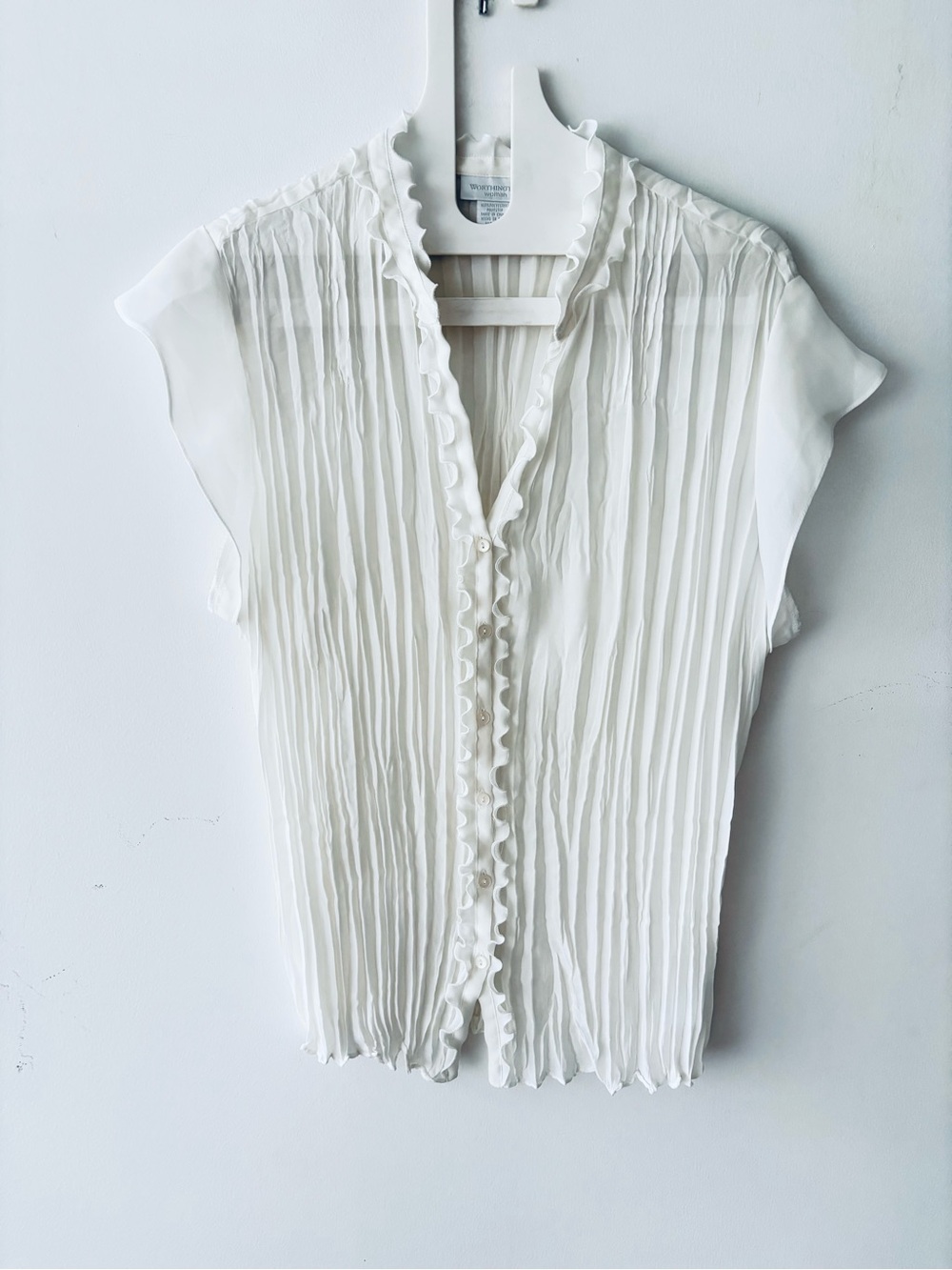 NWOT white accordion-pleated sheer sleeveless ruffle blouse Worthington XL 1X